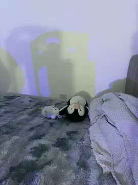 Emilux  online show from April 2026 03:44:02 AM