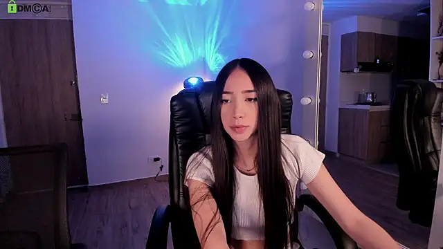 Snapshot of Mikeyvioleta_ chatting on February 2026 04:52:01 AM Mikeyvioleta online show from February 2026 04:52:01 AM