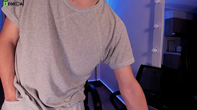 Mikeyvioleta  online show from March 2026 10:34:01 AM