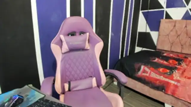 scarleth18 online show from January 2026 07:53:02 PM