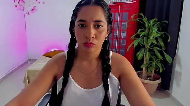 Kruela online show from November 2025 10:10:02 PM