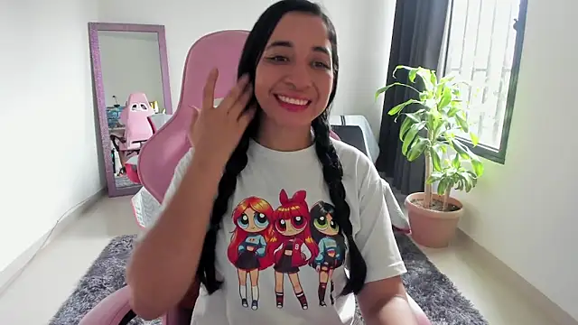 Kruela online show from October 2025 02:04:01 PM