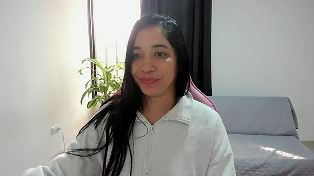 Kruela online show from November 2025 12:08:01 PM