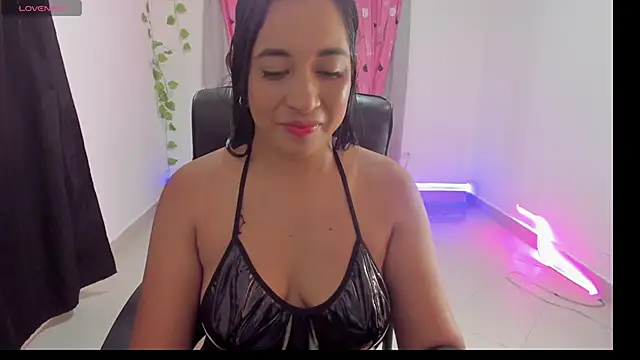 Snapshot of Kruela chatting on May 2026 10:34:01 PM Kruela online show from May 2026 10:34:01 PM