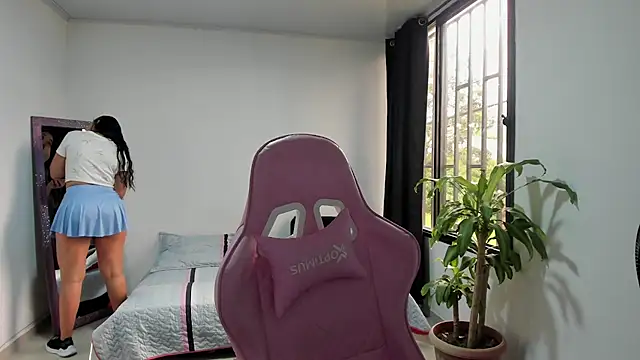 Kruela online show from October 2025 01:45:01 PM