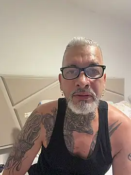 roygomez online show from October 2025 05:15:02 PM