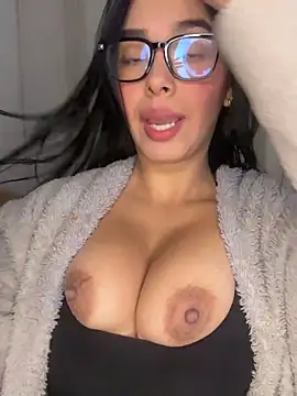 MiaSofia   online show from December 2025 06:37:01 AM