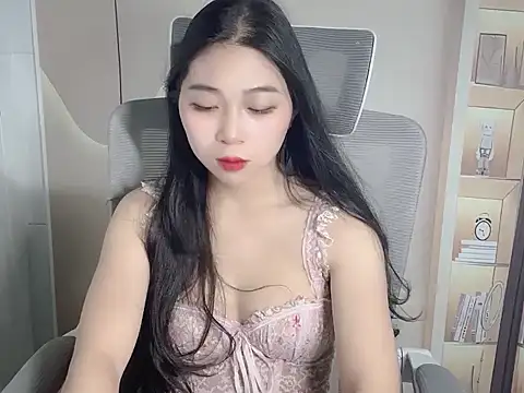 Lilybelle-e online show from October 2025 01:18:01 AM