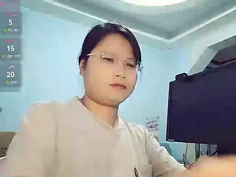 Snapshot of Rose-128 chatting on October 2025 08:13:01 AM Rose-128 online show from October 2025 08:13:01 AM