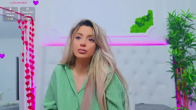 AriannaSins online show from March 2025 07:55:01 PM