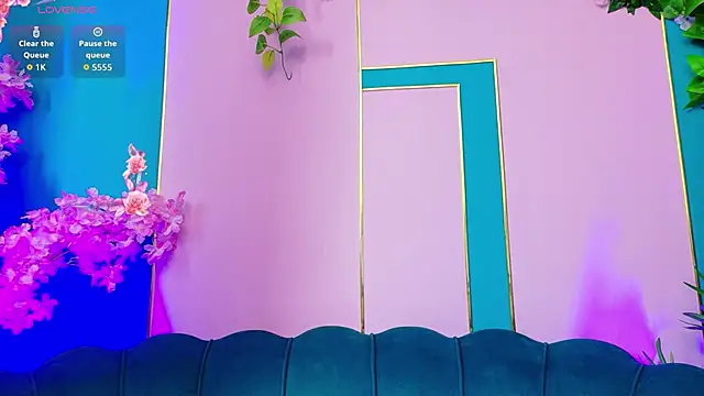 AriannaSins online show from June 2026 03:39:02 PM