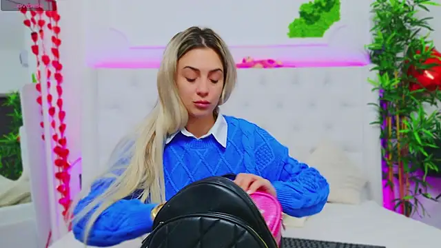 AriannaSins online show from February 2025 02:05:01 PM