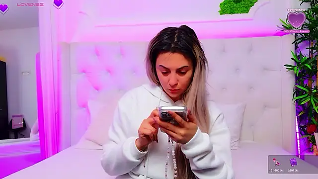 AriannaSins online show from February 2026 01:13:02 PM