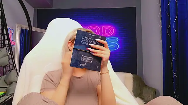 AriannaSins online show from March 2026 05:35:02 AM