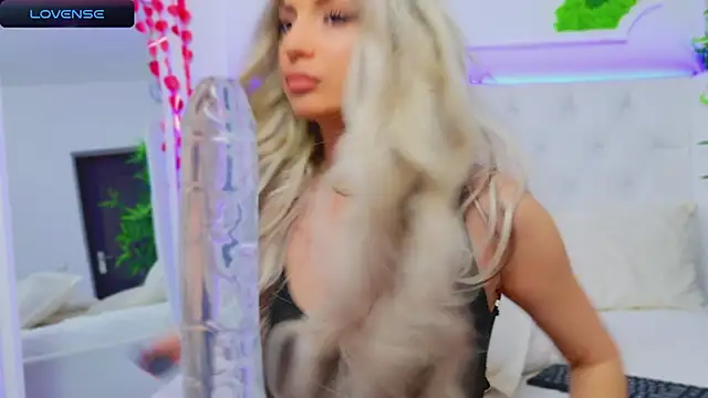 AriannaSins online show from March 2025 04:20:01 PM