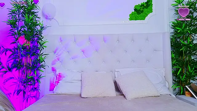 AriannaSins online show from October 2025 12:18:01 PM