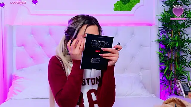 AriannaSins online show from February 2026 01:27:01 PM