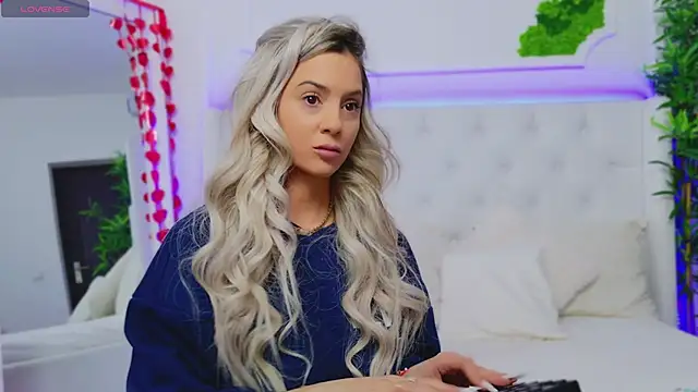 AriannaSins online show from March 2025 01:17:01 PM