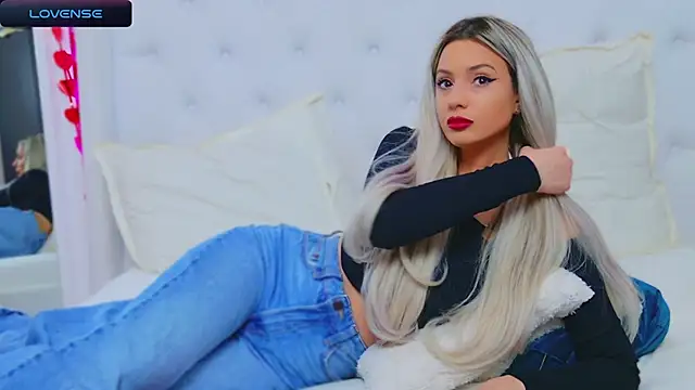 AriannaSins online show from February 2025 04:47:01 PM