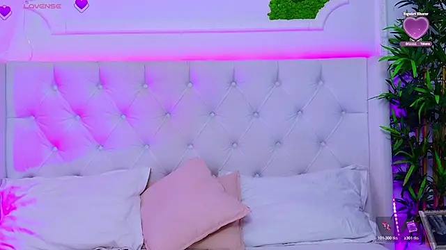 AriannaSins online show from January 2026 01:25:02 PM