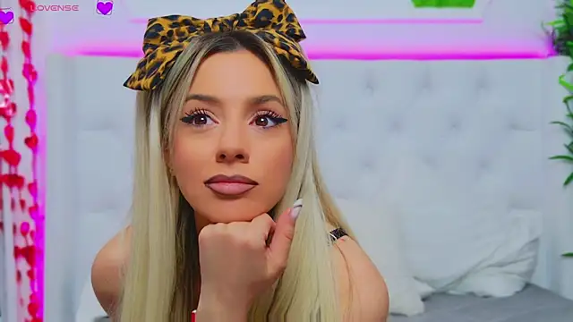 AriannaSins online show from March 2025 04:46:01 PM