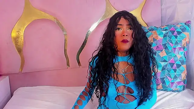 camilaqueenh online show from October 2025 01:52:01 AM