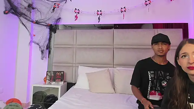 SweetAndSinful online show from October 2025 03:51:01 AM