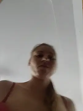 Snapshot of SandyCassie chatting on June 2026 07:18:02 AM SandyCassie online show from June 2026 07:18:02 AM