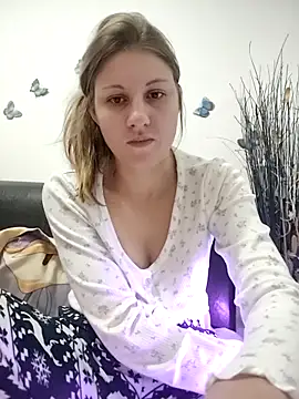 Snapshot of SandyCassie chatting on November 2025 06:44:01 PM SandyCassie online show from November 2025 06:44:01 PM