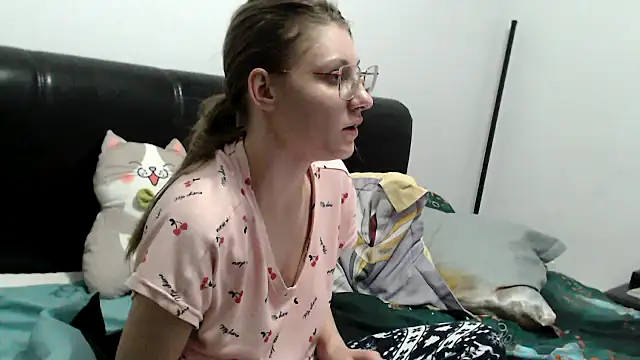 SandyCassie online show from February 2026 07:45:02 PM