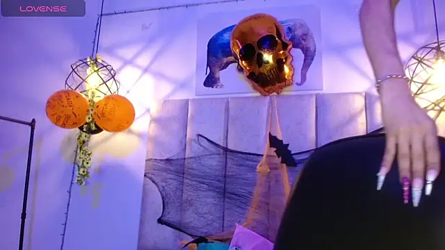 antonella rosecs online show from October 2025 04:33:02 AM