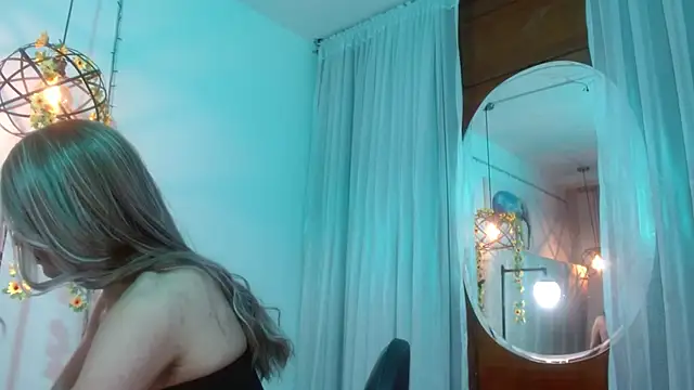 antonella rosecs online show from November 2025 05:11:01 AM