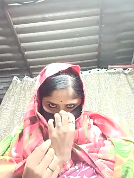 Snapshot of Rajni_chauhan chatting on November 2025 07:41:02 PM Rajni chauhan online show from November 2025 07:41:02 PM