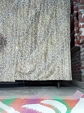 Rajni chauhan online show from April 2026 04:02:02 PM