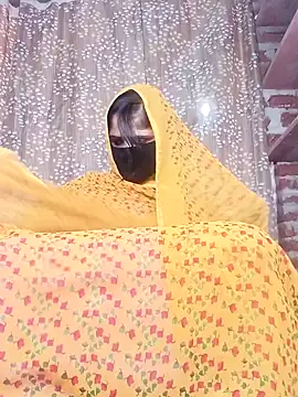 Snapshot of Rajni_chauhan chatting on November 2025 04:12:01 AM Rajni chauhan online show from November 2025 04:12:01 AM