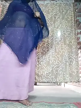 Snapshot of Rajni_chauhan chatting on November 2025 08:48:02 AM Rajni chauhan online show from November 2025 08:48:02 AM