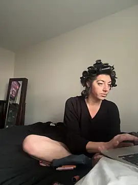 Snapshot of Bambieyez4 chatting on October 2025 08:50:01 PM Bambieyez4 online show from October 2025 08:50:01 PM