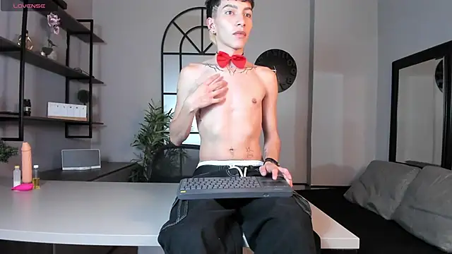 Tiam muller online show from October 2025 03:51:01 AM