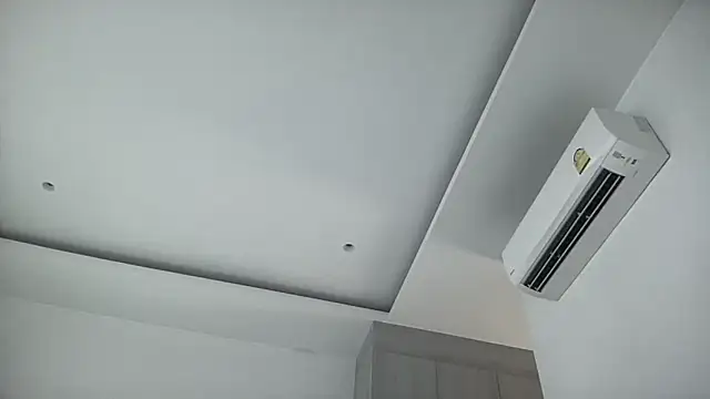 Amiraxevans online show from May 2026 04:49:02 AM