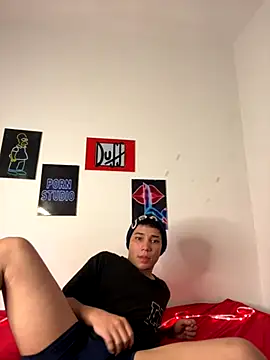 Snapshot of Yeyei77 chatting on November 2025 08:13:01 AM Yeyei77 online show from November 2025 08:13:01 AM