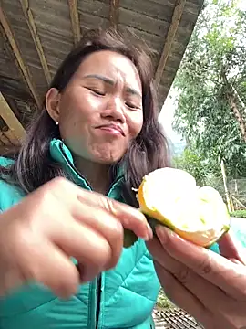 Snapshot of Saomai25 chatting on November 2025 07:51:02 AM Saomai25 online show from November 2025 07:51:02 AM