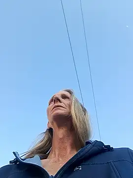 Cheryl F online show from April 2026 05:42:01 PM