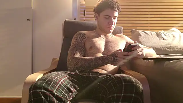 KevinWolf777 online show from April 2026 03:30:01 AM