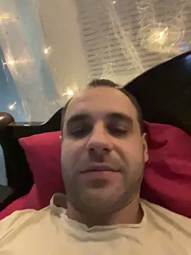 AndyLynn online show from November 2025 07:28:02 PM