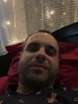 AndyLynn online show from December 2025 07:13:01 PM