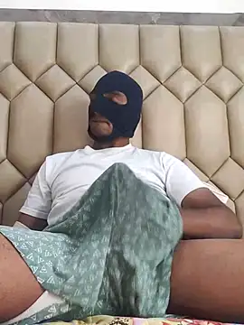 Mysterious Prince online show from December 2025 07:21:01 AM