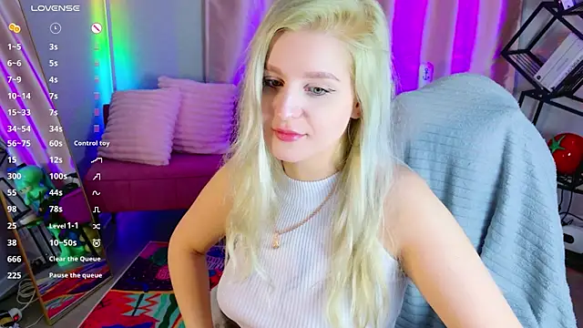 cold blondie online show from May 2026 05:55:02 AM