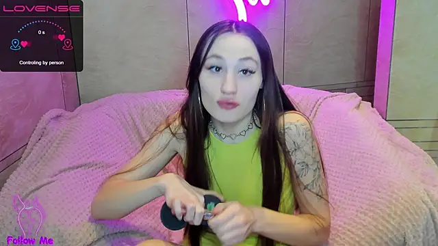 honeybuns lizzy online show from April 2026 01:23:01 PM