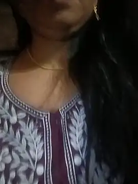 Snapshot of diksha--s chatting on June 2026 06:52:02 AM diksha--s online show from June 2026 06:52:02 AM