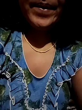 Snapshot of diksha--s chatting on May 2026 04:23:01 AM diksha--s online show from May 2026 04:23:01 AM